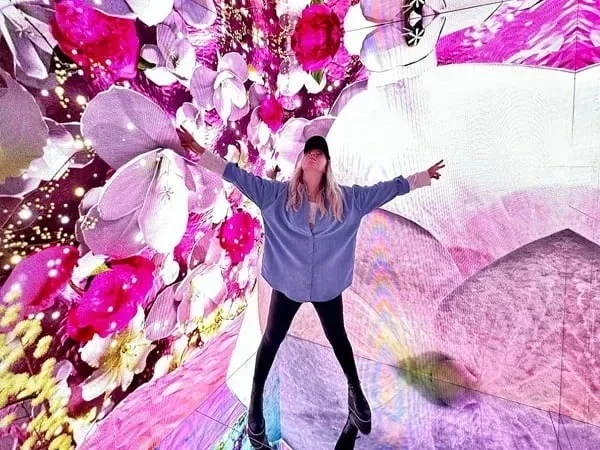 Ipekyol Cosmetics Pop-Up Store: Teknolojiyle Bulusan Alisveris Deneyimi