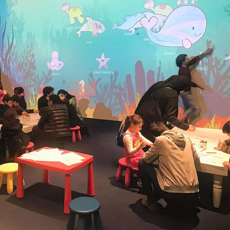 İST Marina AVM İnteraktif Akvaryum