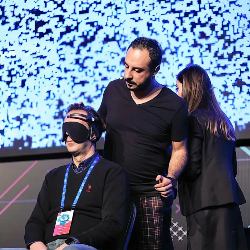 Roche EEG Zihin Deneyimi