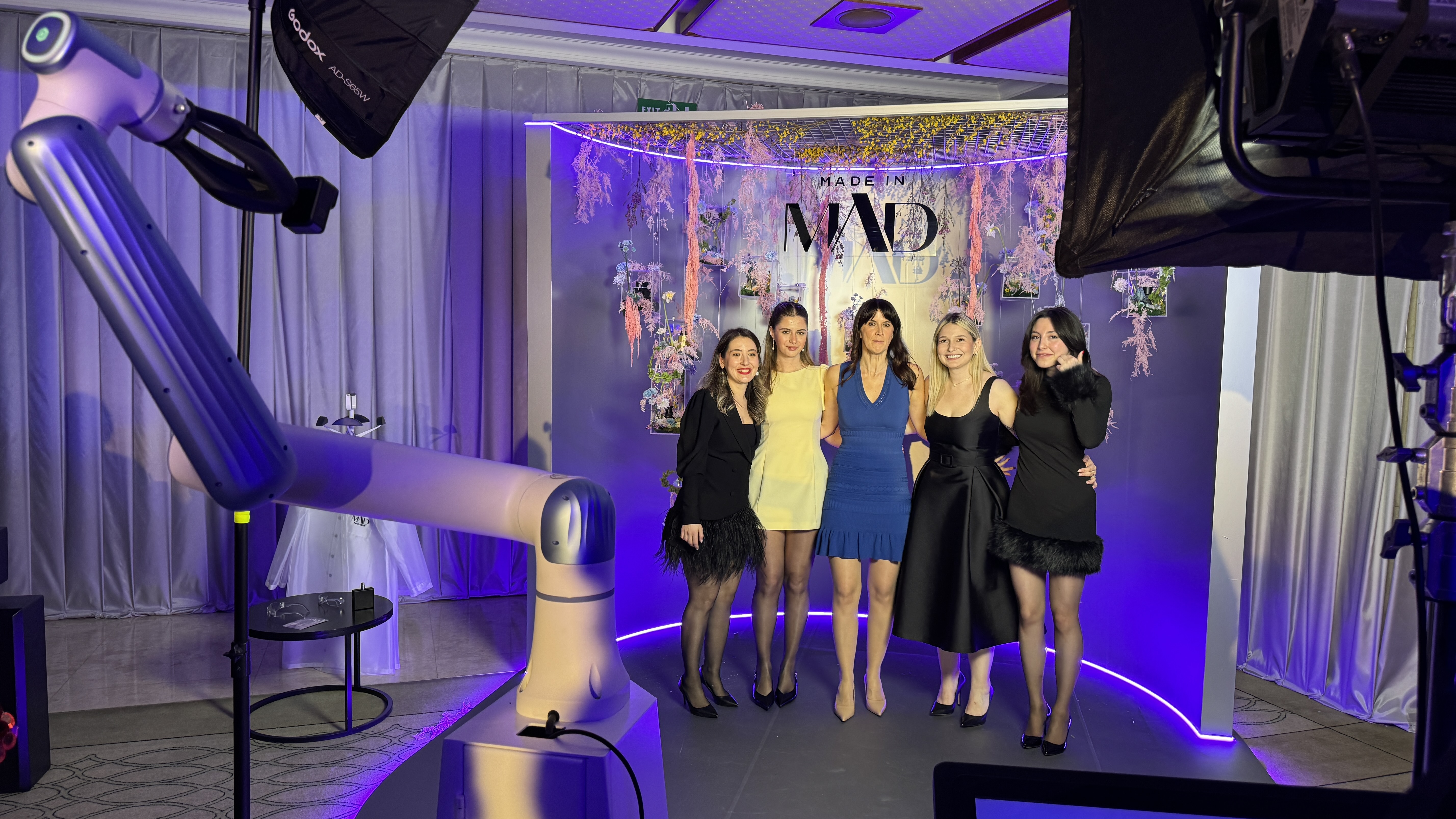 Glambot — Event Photo 3