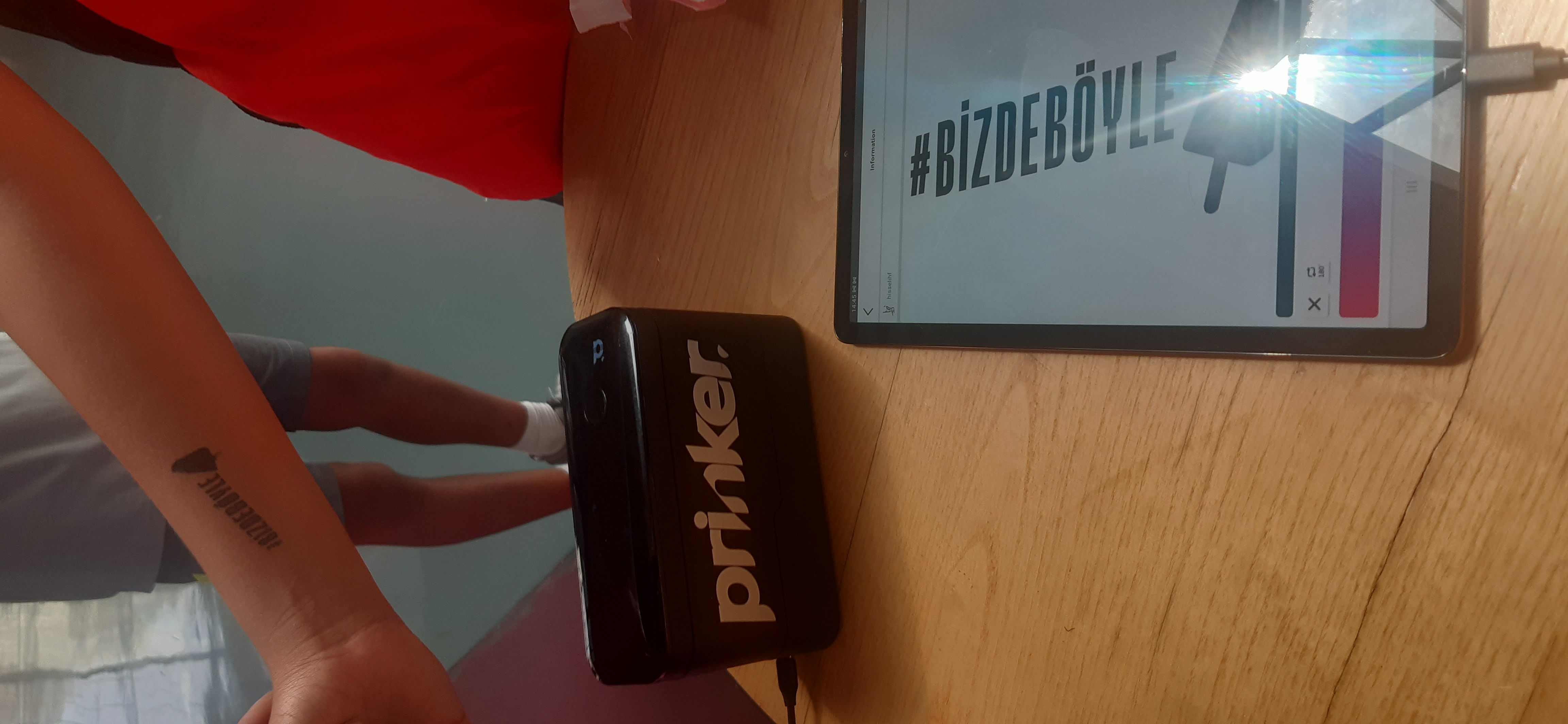 Prinker Geçici Dövme Kirala - Etkinlik Fotoğrafı 9