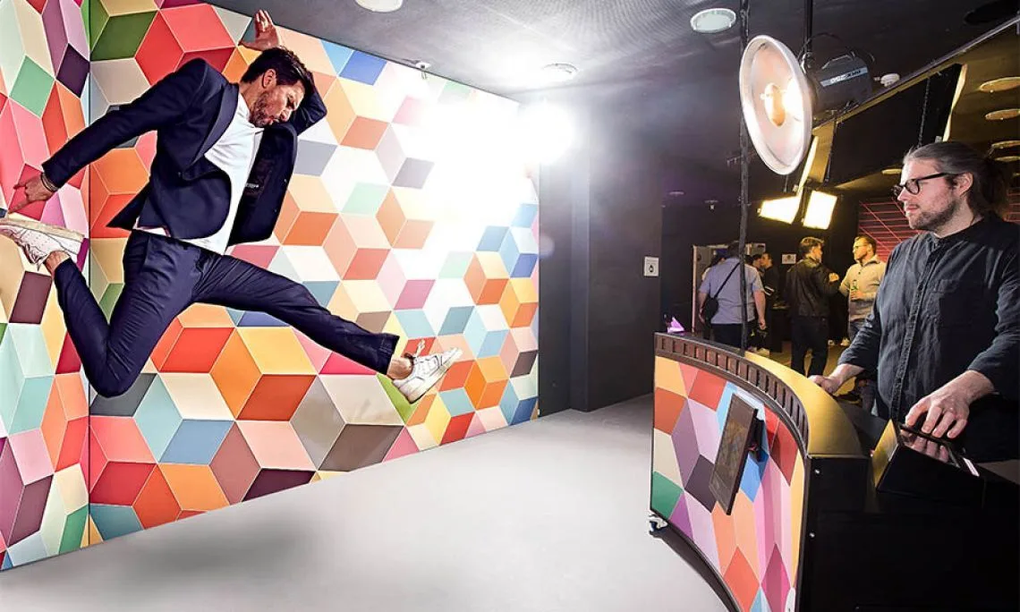 180 Degree GIF Photo Booth - 10