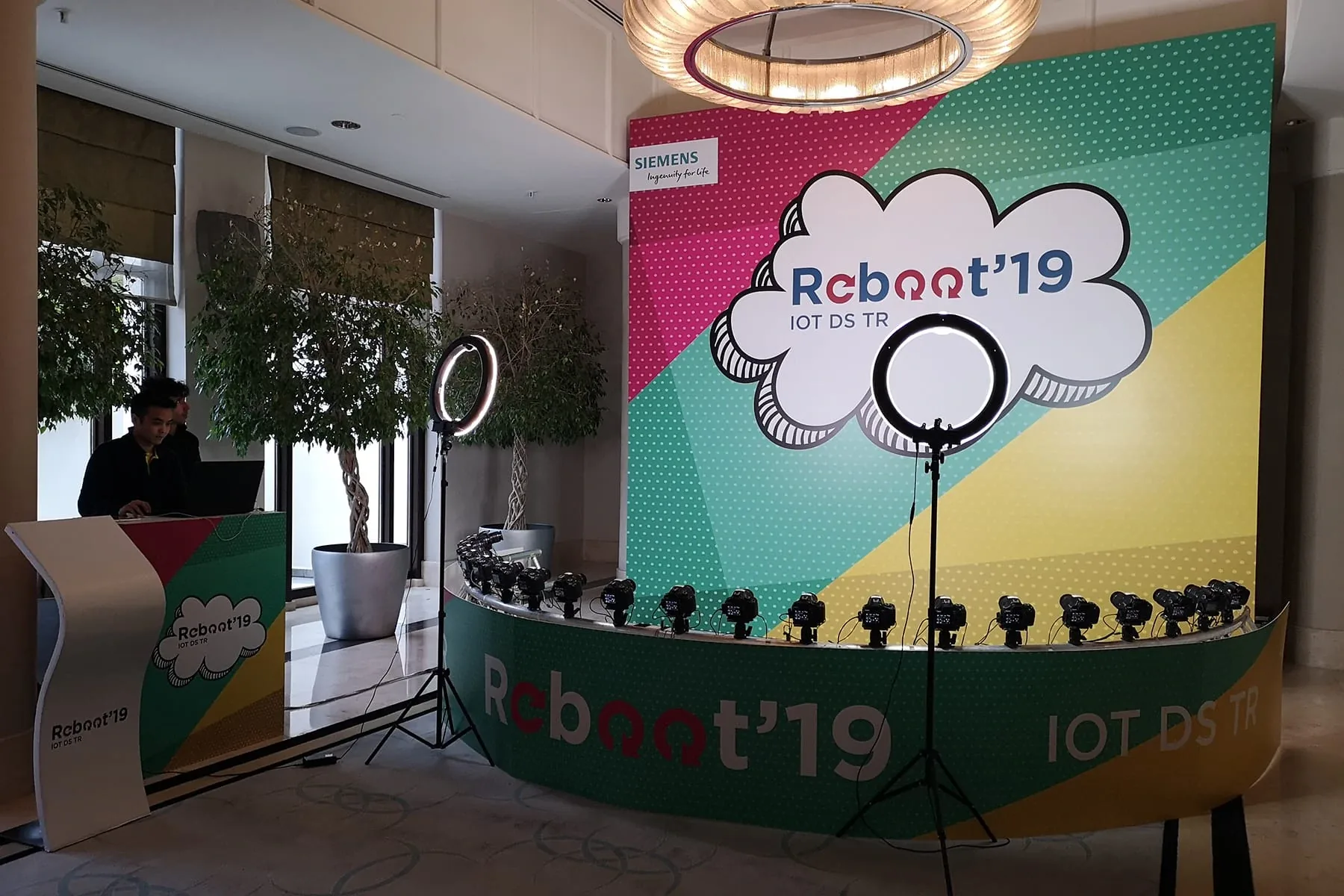 180 Degree GIF Photo Booth - 8