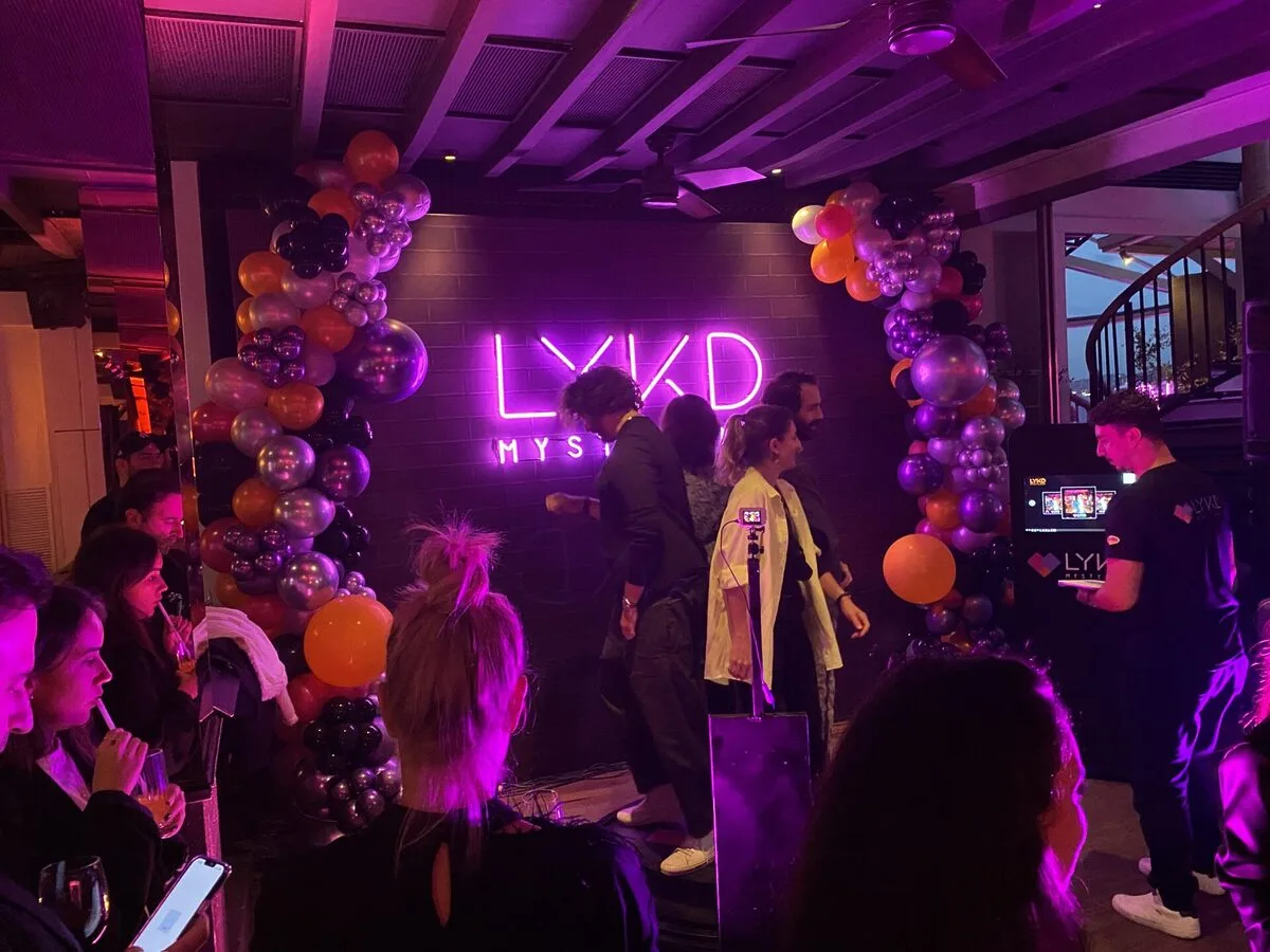 360 Video Selfie Photo Booth - 21