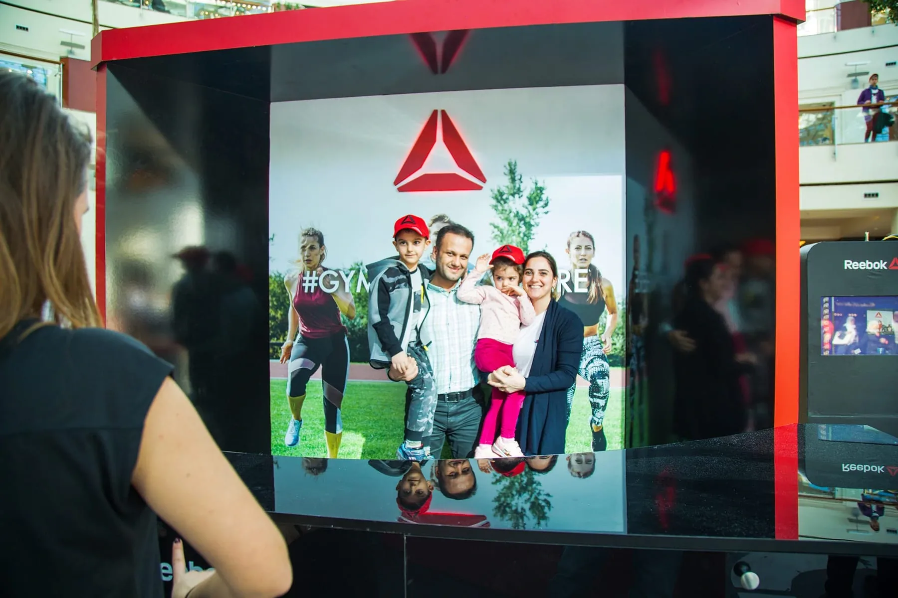 90 Degree GIF Photo Booth - 11