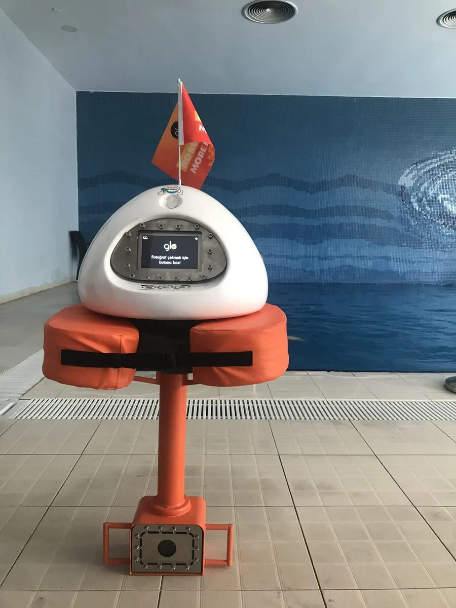 Aqua Photo Booth - 14