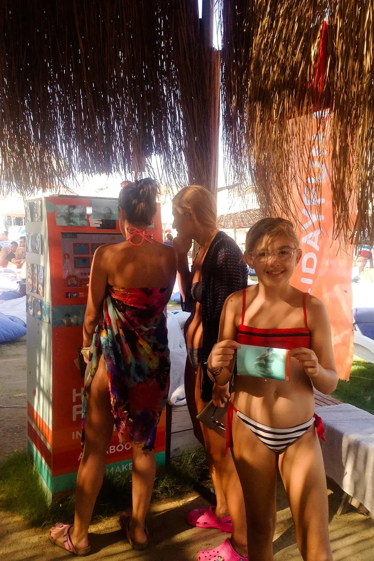 Aqua Photo Booth - 28