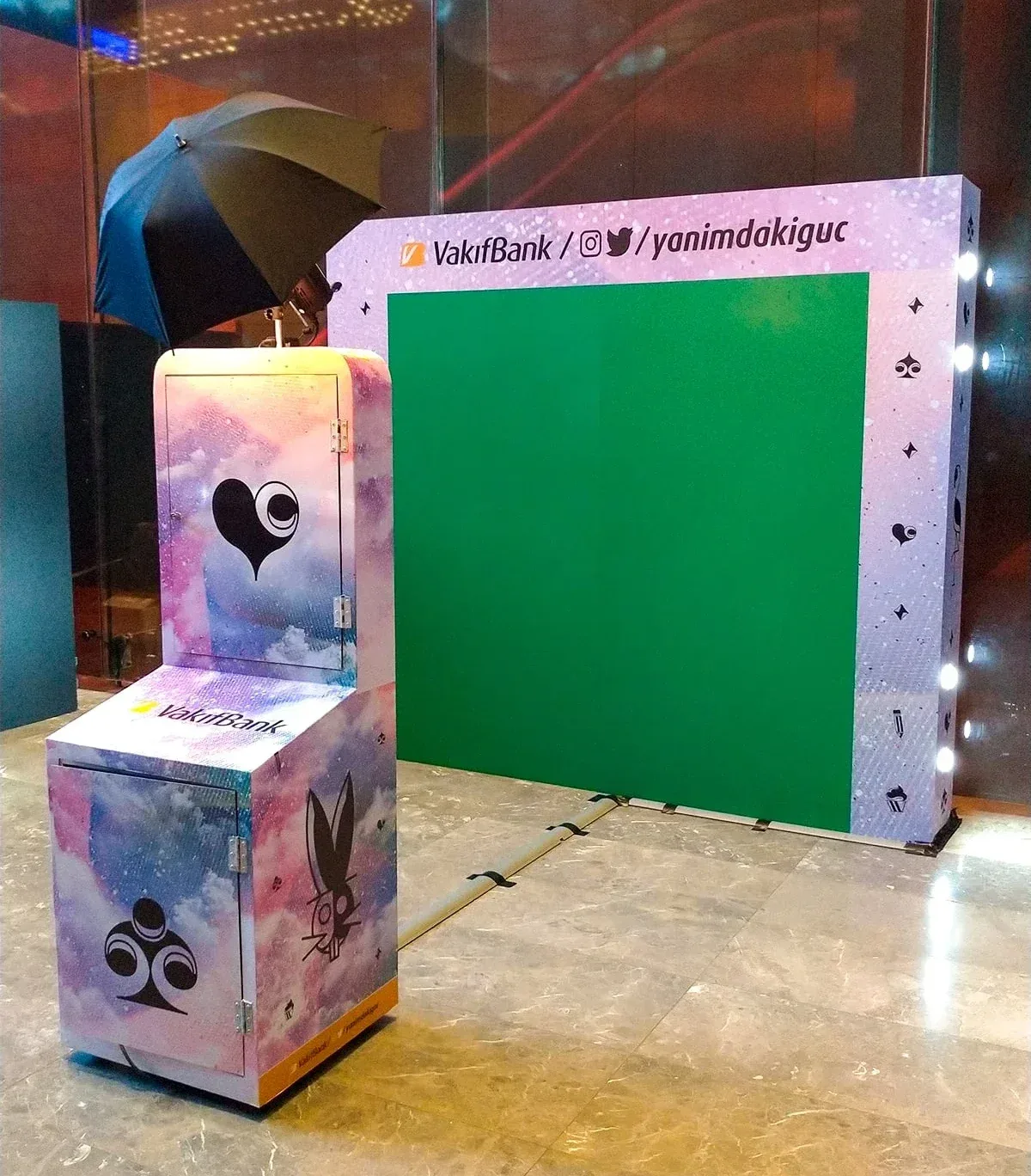 Green Box Photo Booth - 13
