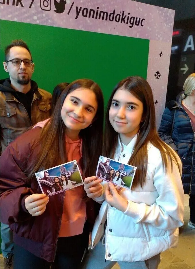 Green Box Photo Booth - 25