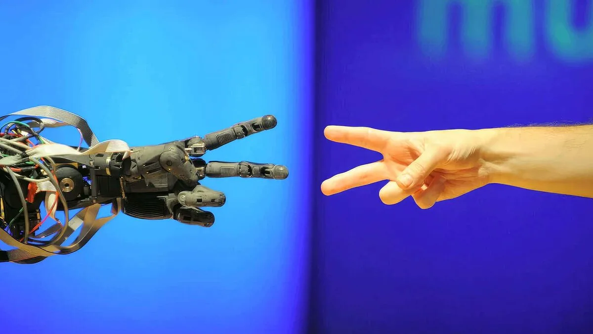 Invincible Robot - 5