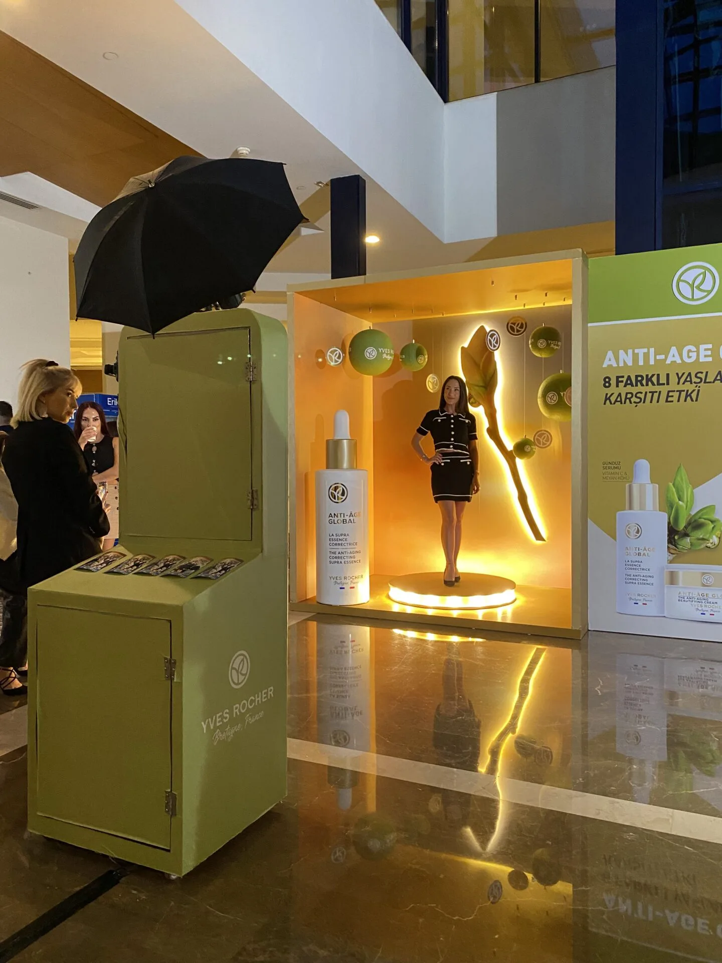 Photo Booth Kiosk - 12