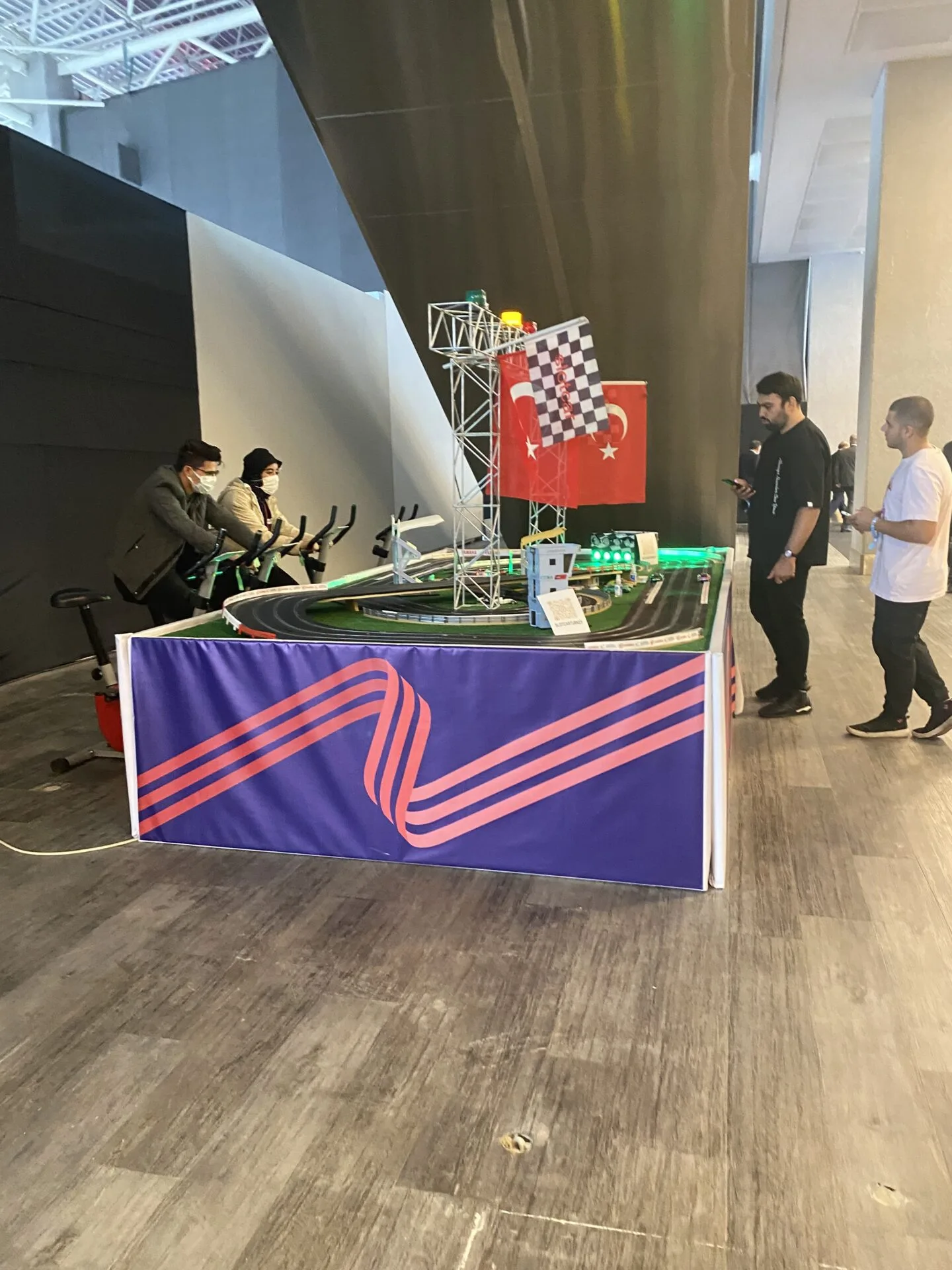 Slot Car Parkour - 5