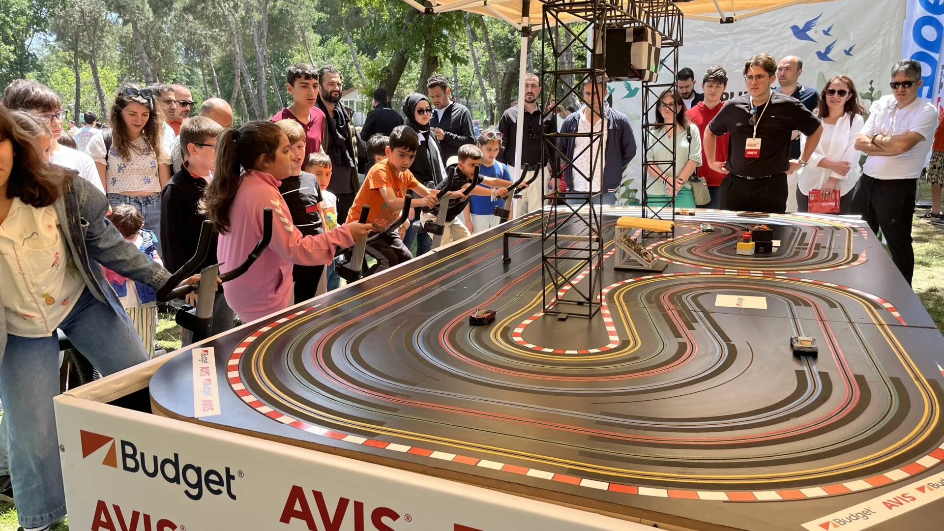 Slot Car Parkour - 7