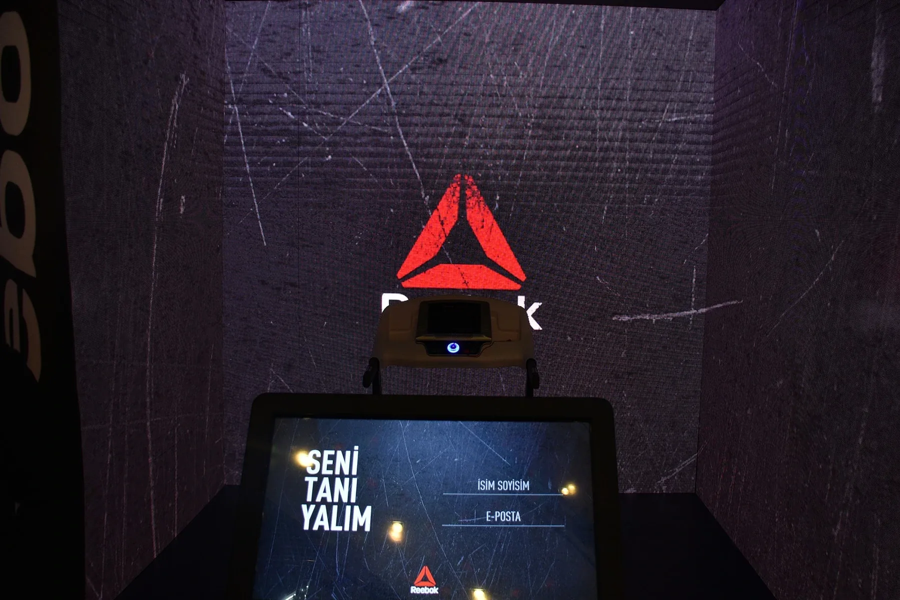 Virtual Running Booth - 14