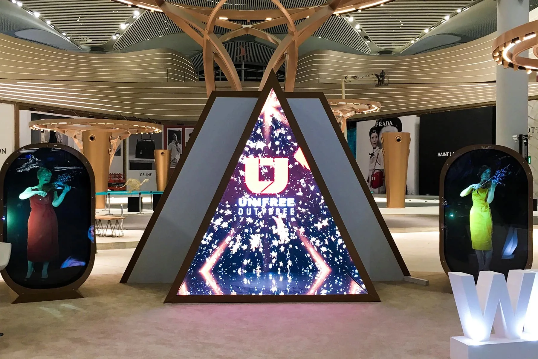 Hologram Kabin — Özel Tasarım 1