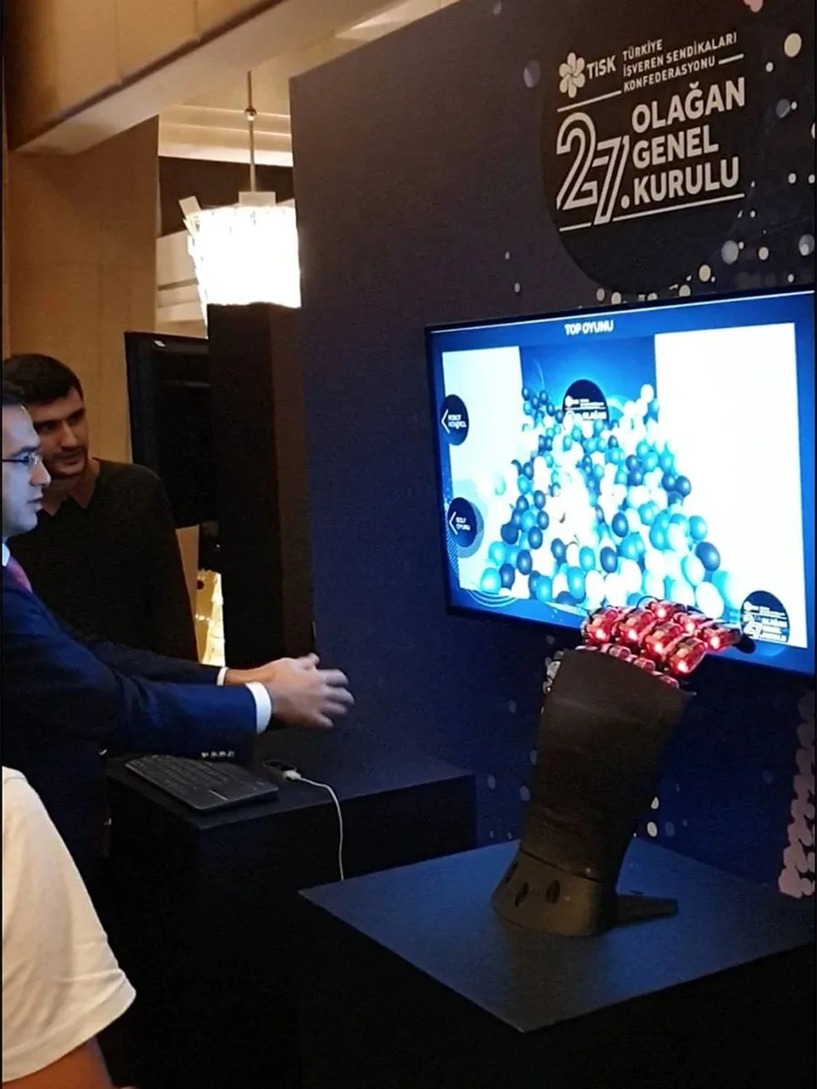 Interactive Robot Hand — Özel Tasarım 2