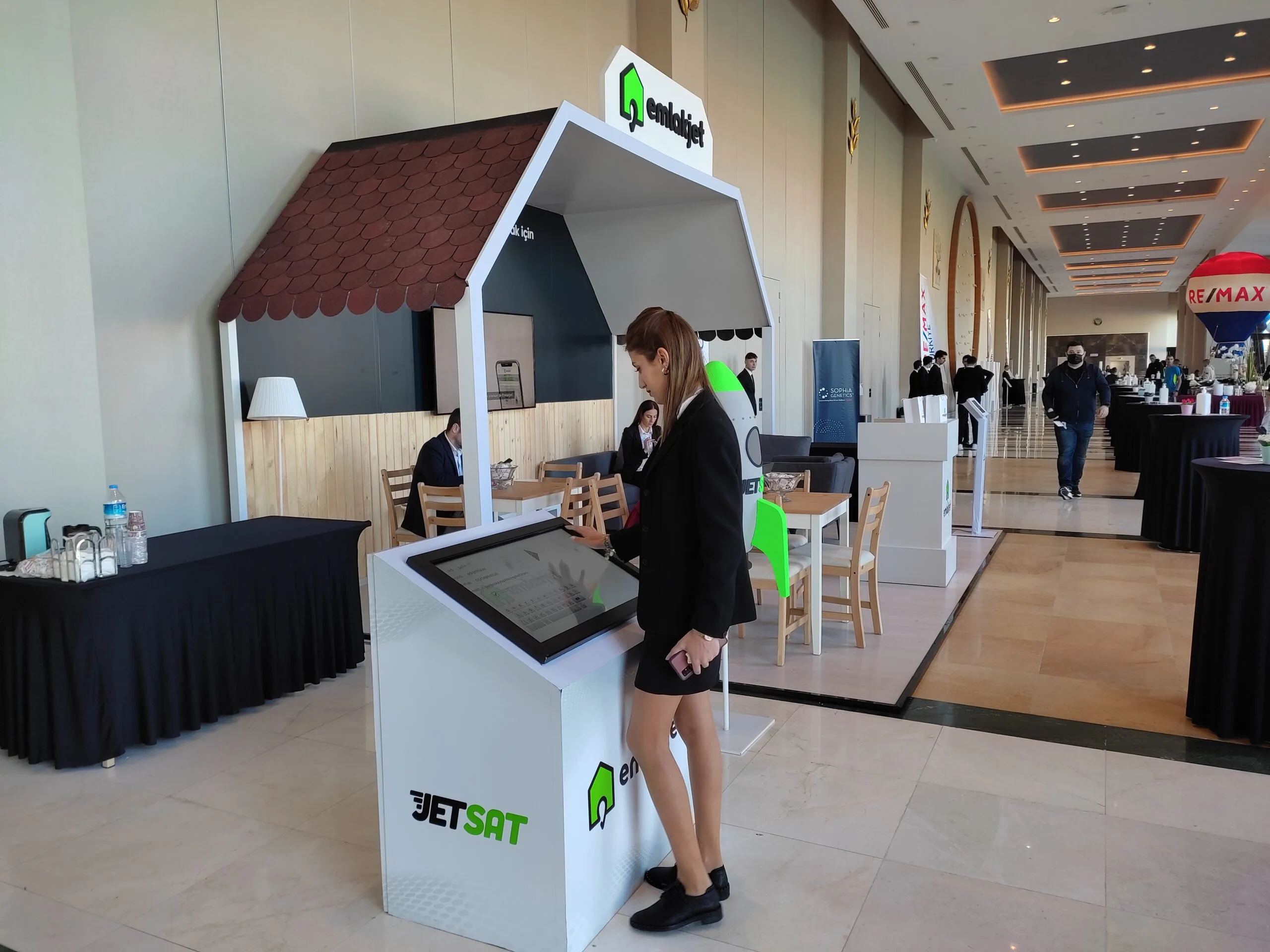 Quiz Kiosk — Özel Tasarım 3